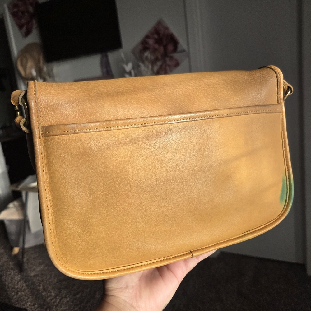 Vintage Coach Yellow City Bag ๐๐๐ป 9790 *PROJECT* - Picture 14 of 14